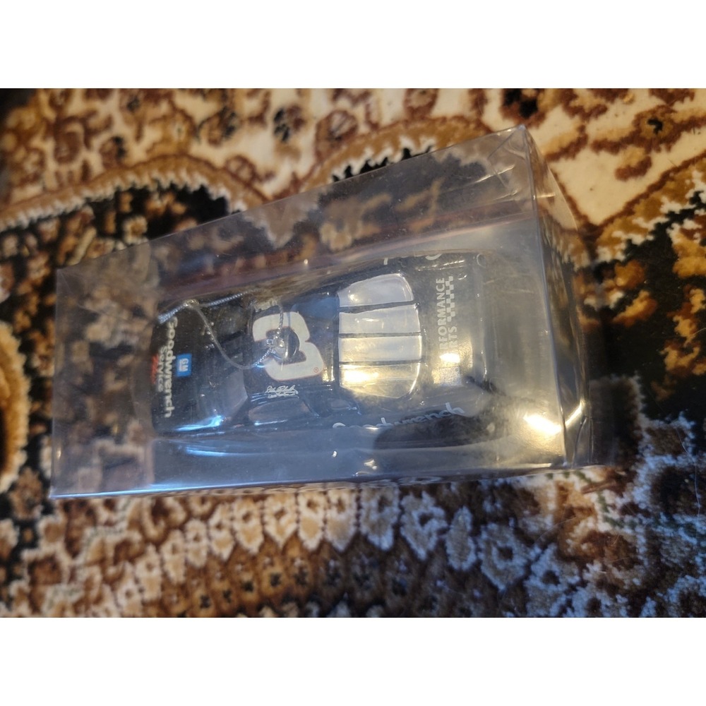 Dale Earnhardt‎ Sr. #3 NASCAR GLASS Ornament  Goodwrench Black  2004 - Picture 2 of 6